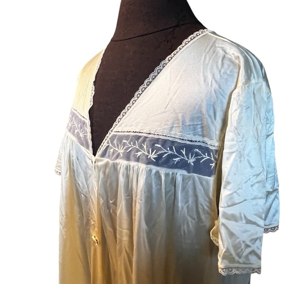 Vanity Fair Yellow Nylon House Coat Robe Vintage Made In U S A XL Pockets - Picture 5 of 10